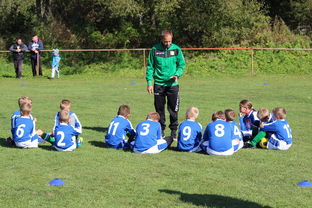 乐鱼官网-女篮老将坚持出战为队伍稳定发挥贡献宝贵经验力量，女篮名将